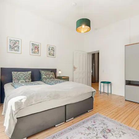 Elegante Direkt Am Stadtpark Appartement