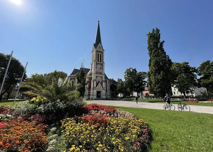 Elegante Direkt Am Stadtpark Apartament