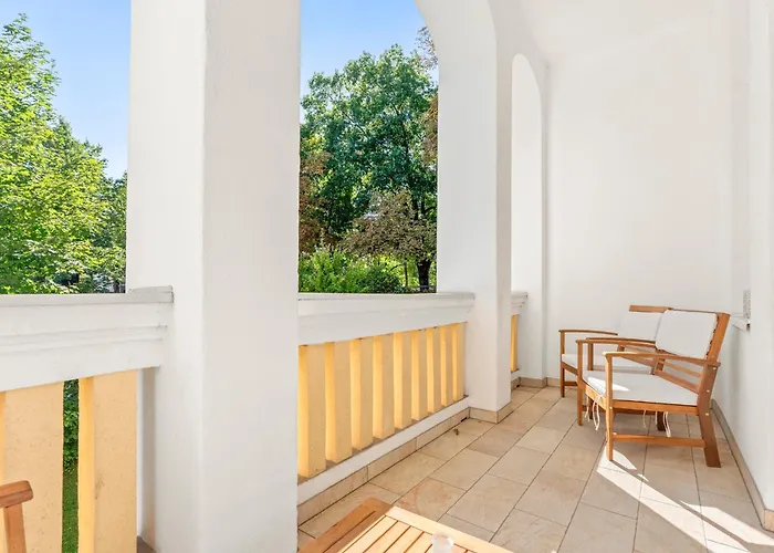 Elegante Direkt Am Stadtpark Apartament