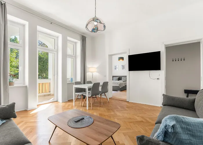 Elegante Direkt Am Stadtpark *